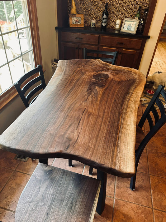 Beautiful Walnut Table & Chairs